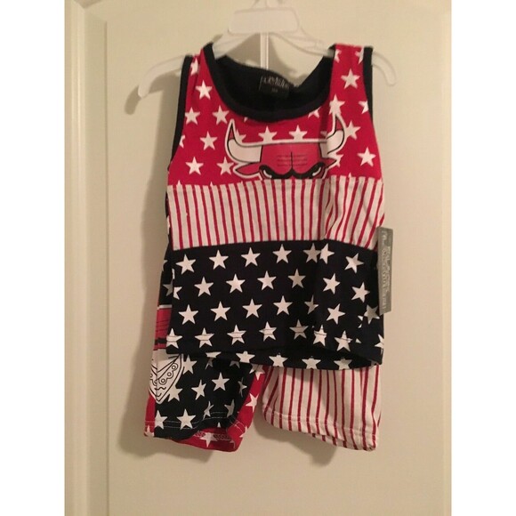 BLACK LACQUER Baby Boys 2pc Short Set Chicago Bulls Size 18 Months Multi-Color - Picture 1 of 6